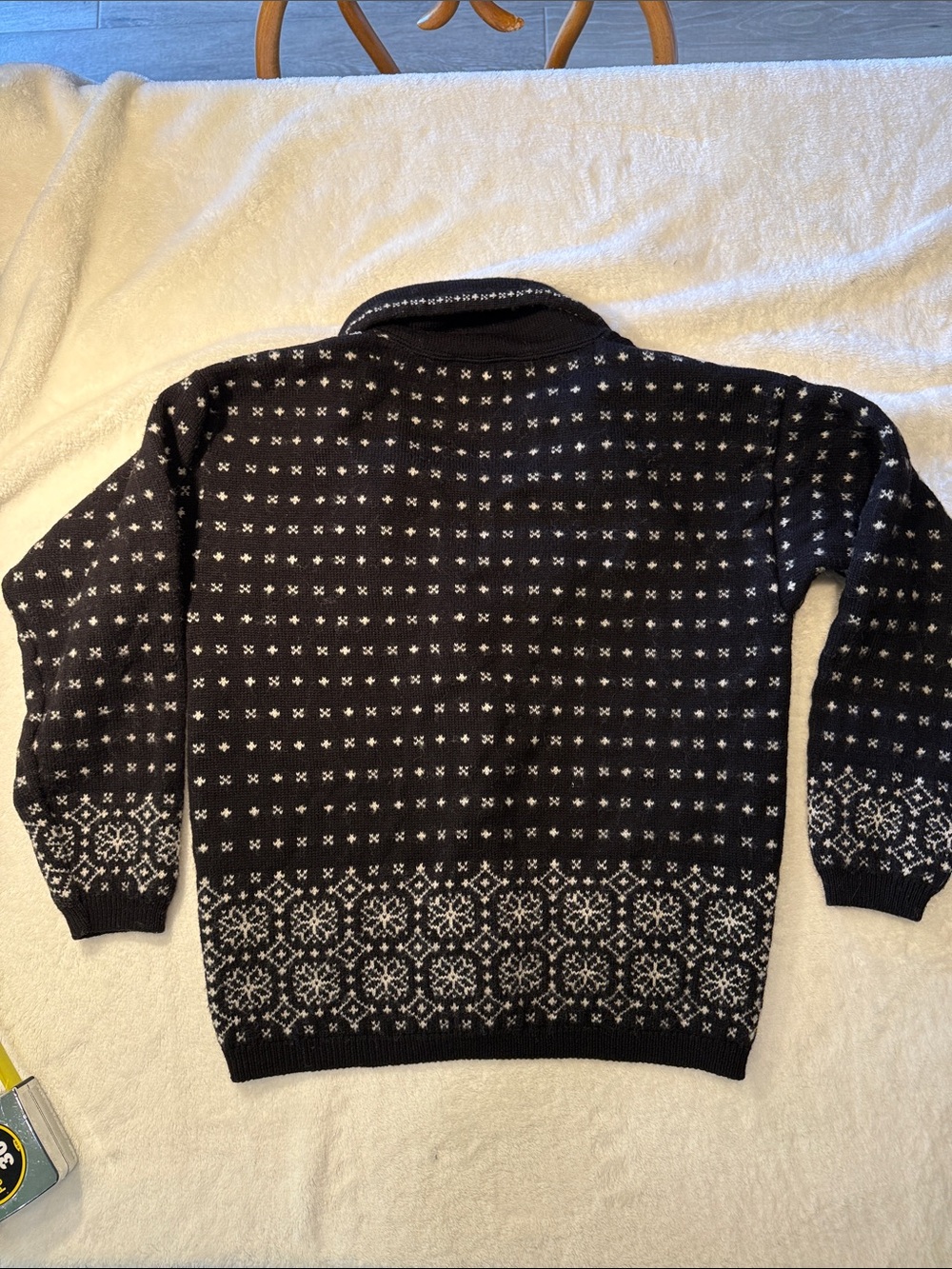 Gorgeous Vintage Pendleton Black & White Reindeer Shawl Collar Cardigan Sweater - Picture 6 of 6